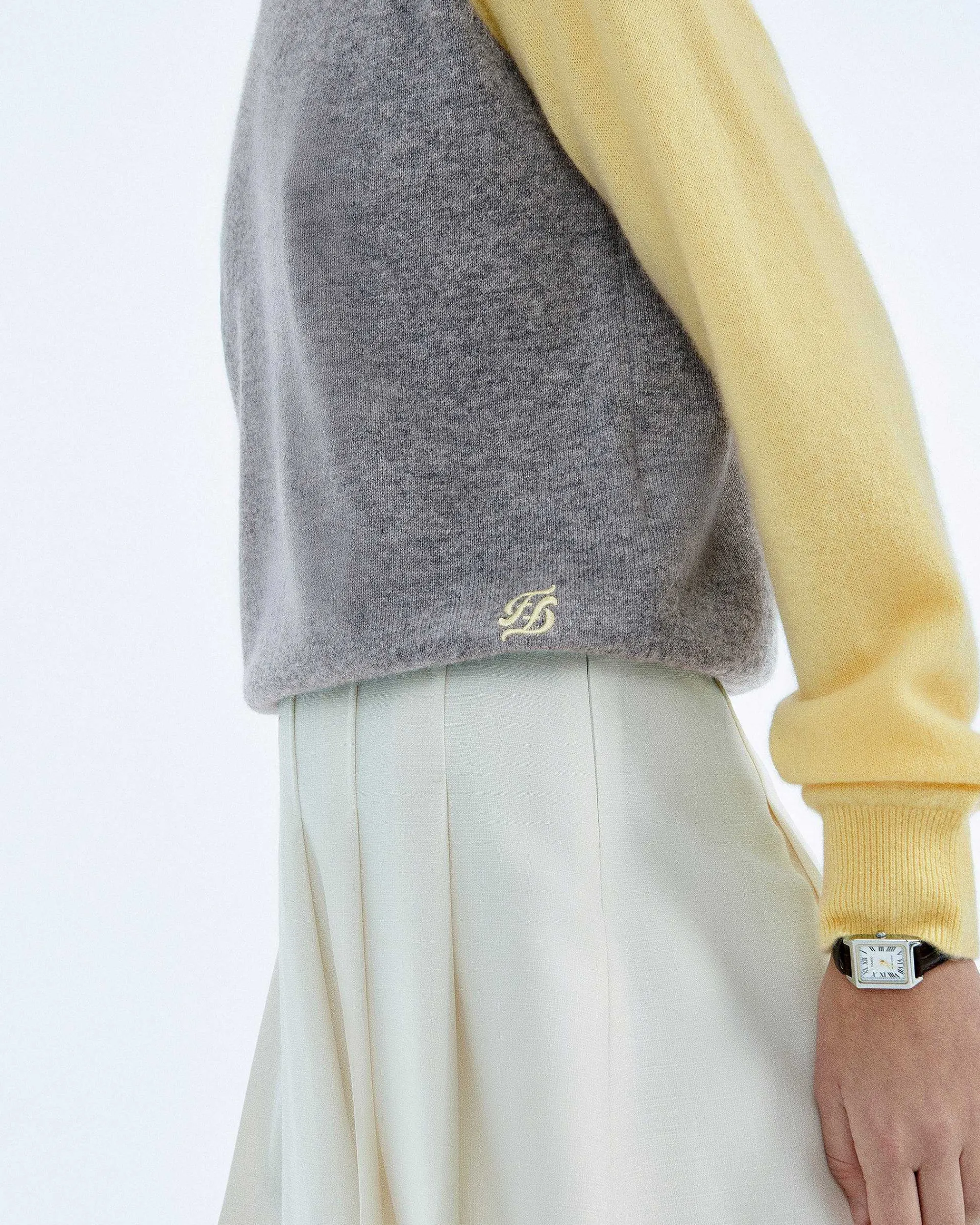 Pull Col Rond Manches Contrastees*FROM FUTURE Hot