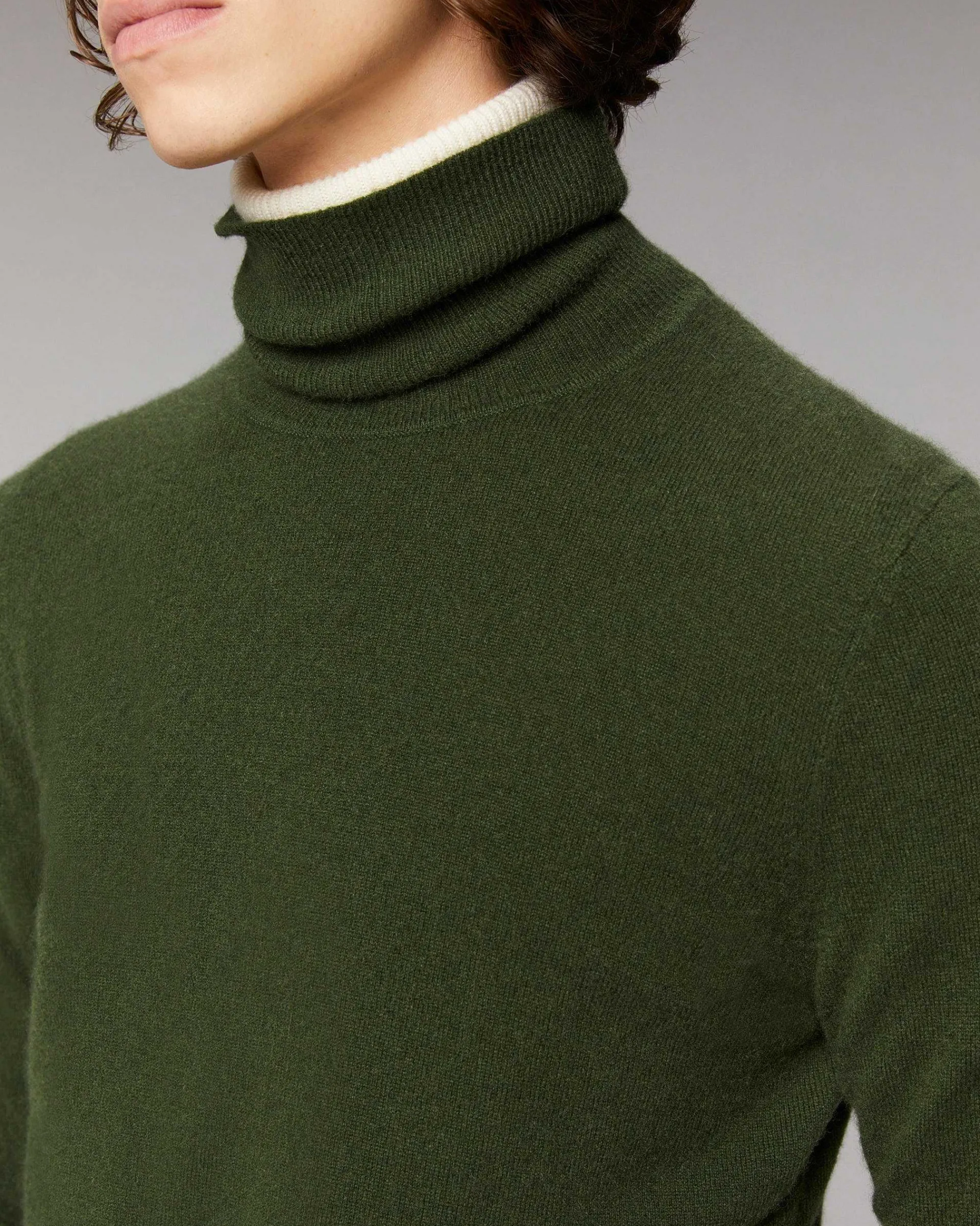 Pull Col Roule Basique*FROM FUTURE Outlet