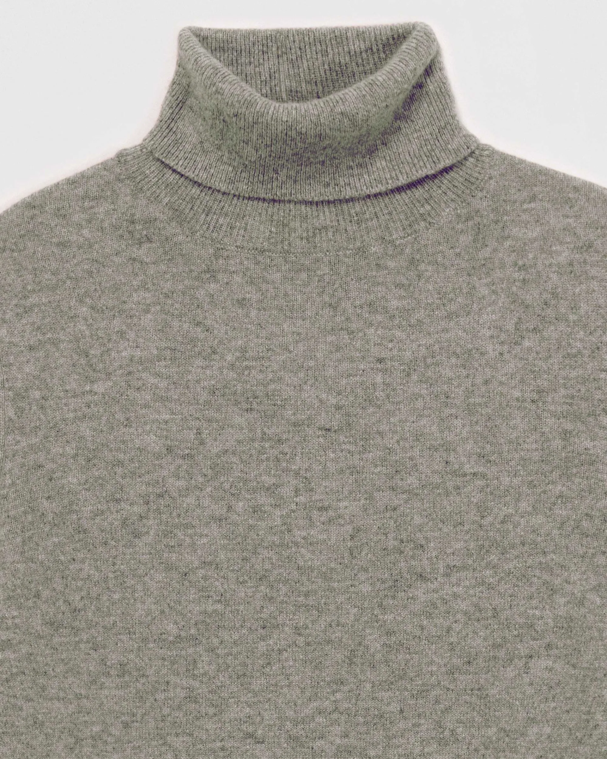 Pull Col Roule Basique*FROM FUTURE Best