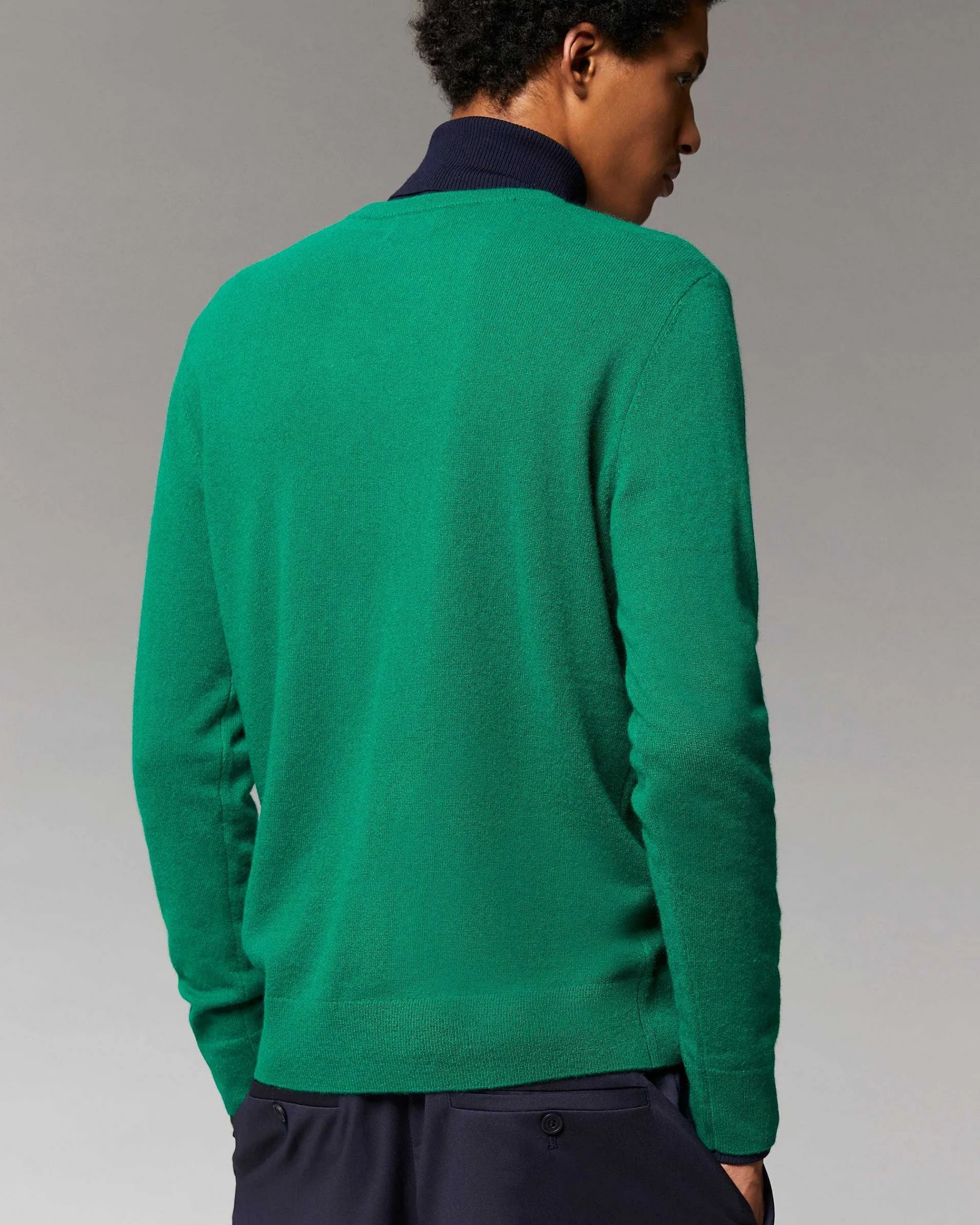 Pull Col V Basique*FROM FUTURE Outlet