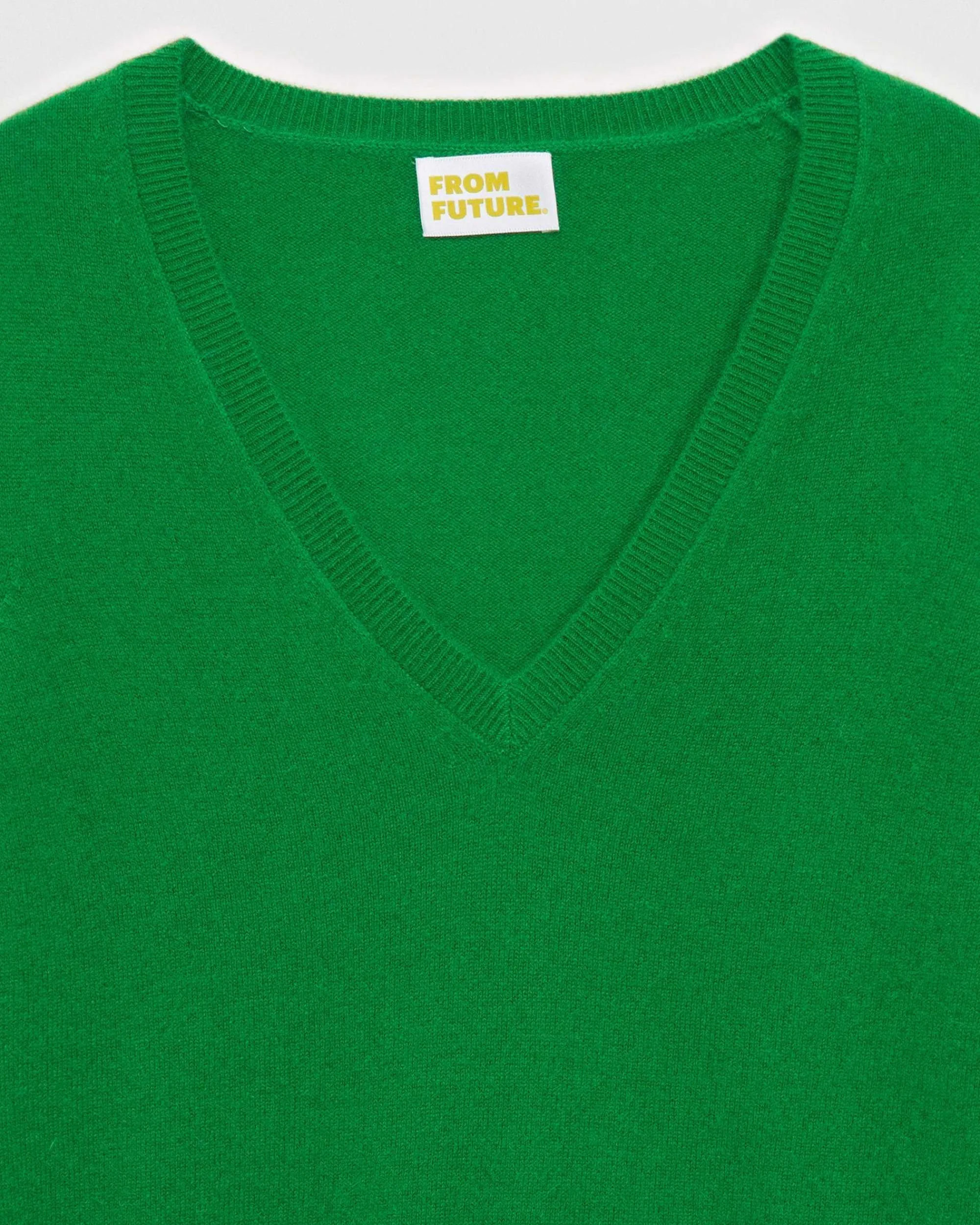 Pull Col V Basique*FROM FUTURE Hot