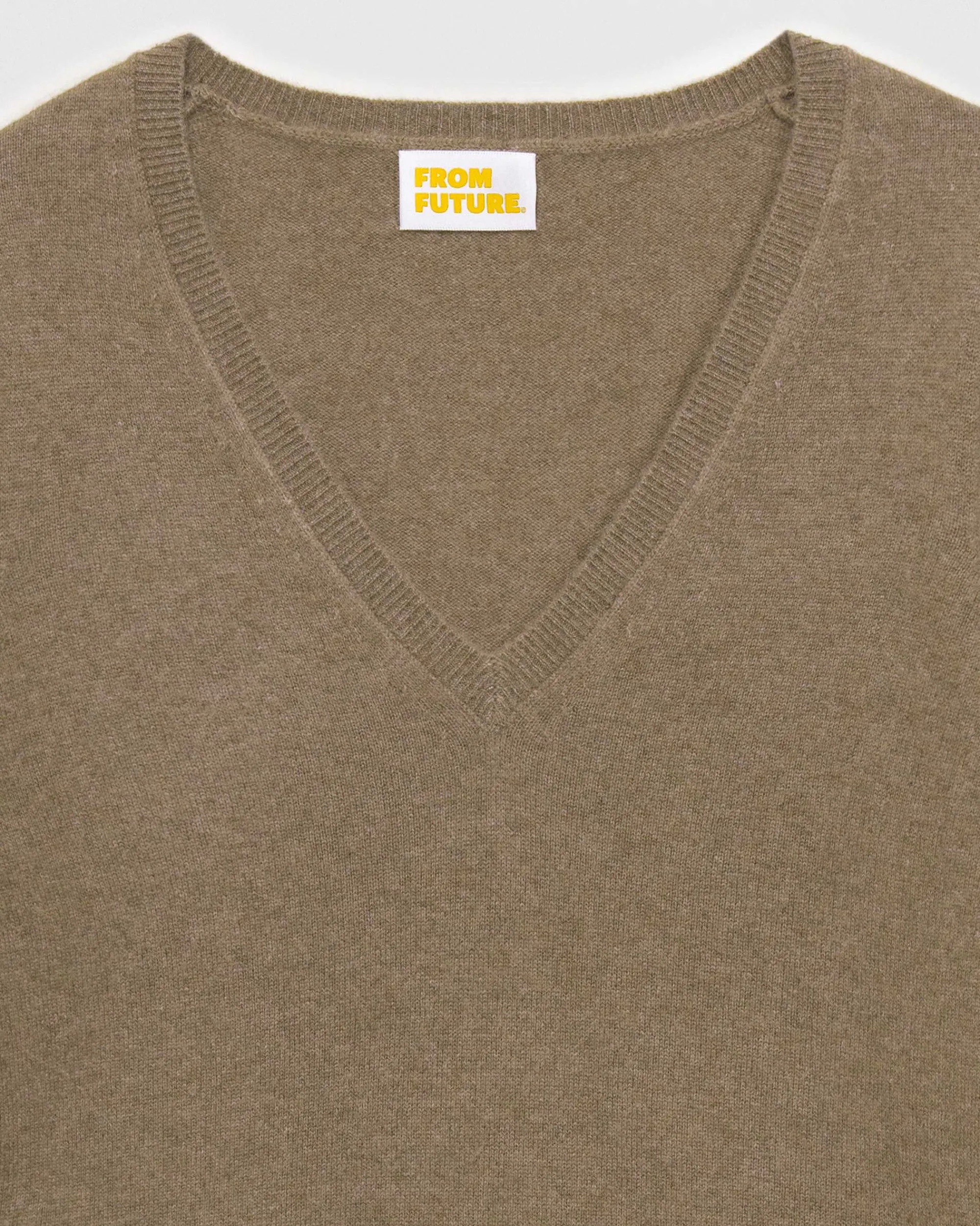 Pull Col V Basique*FROM FUTURE Hot