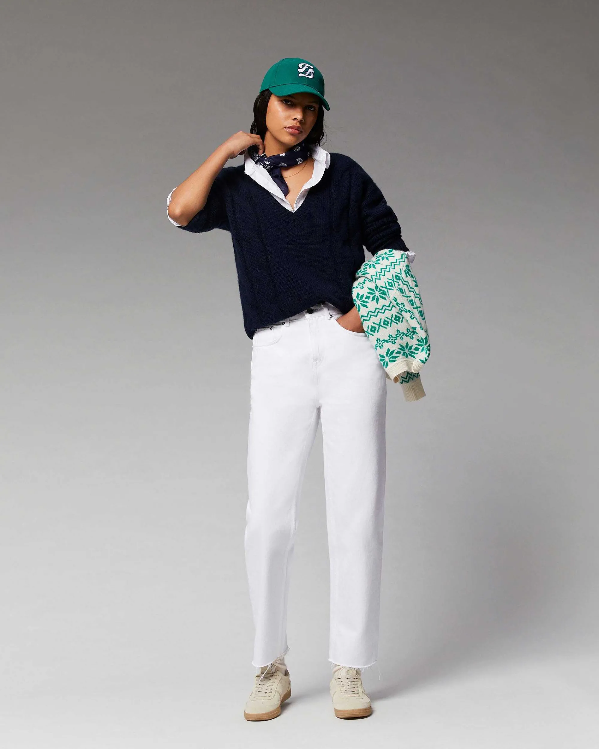 Pull Col V Torsades Epais*FROM FUTURE Sale