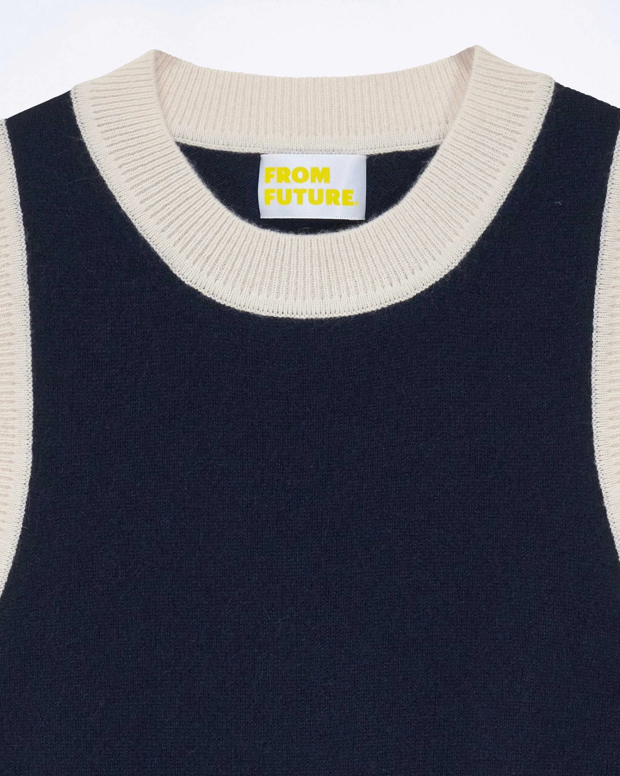 Pull Sans Manche Bicolore*FROM FUTURE Clearance