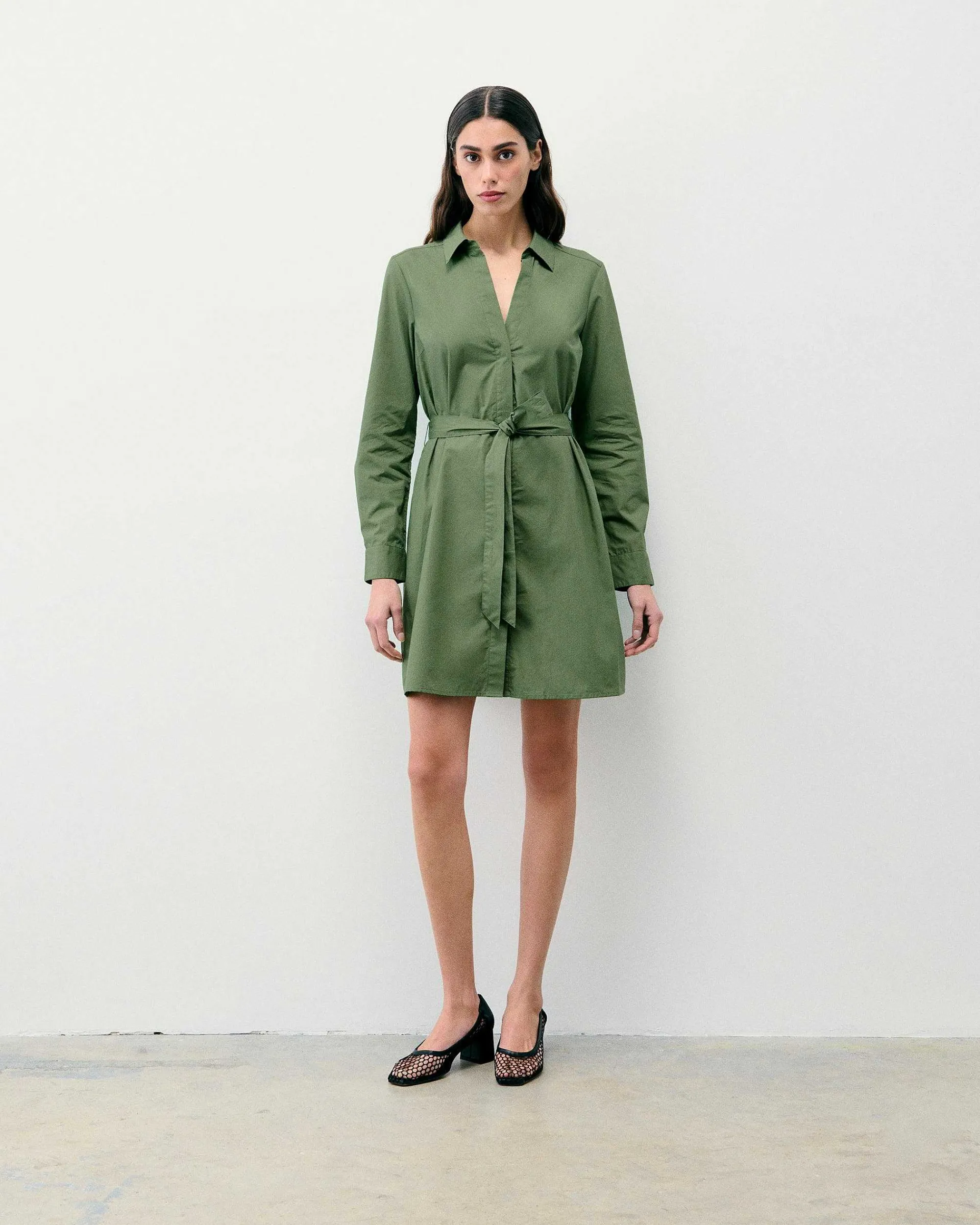 Robe Courte Manche Longue Alba*FROM FUTURE Hot