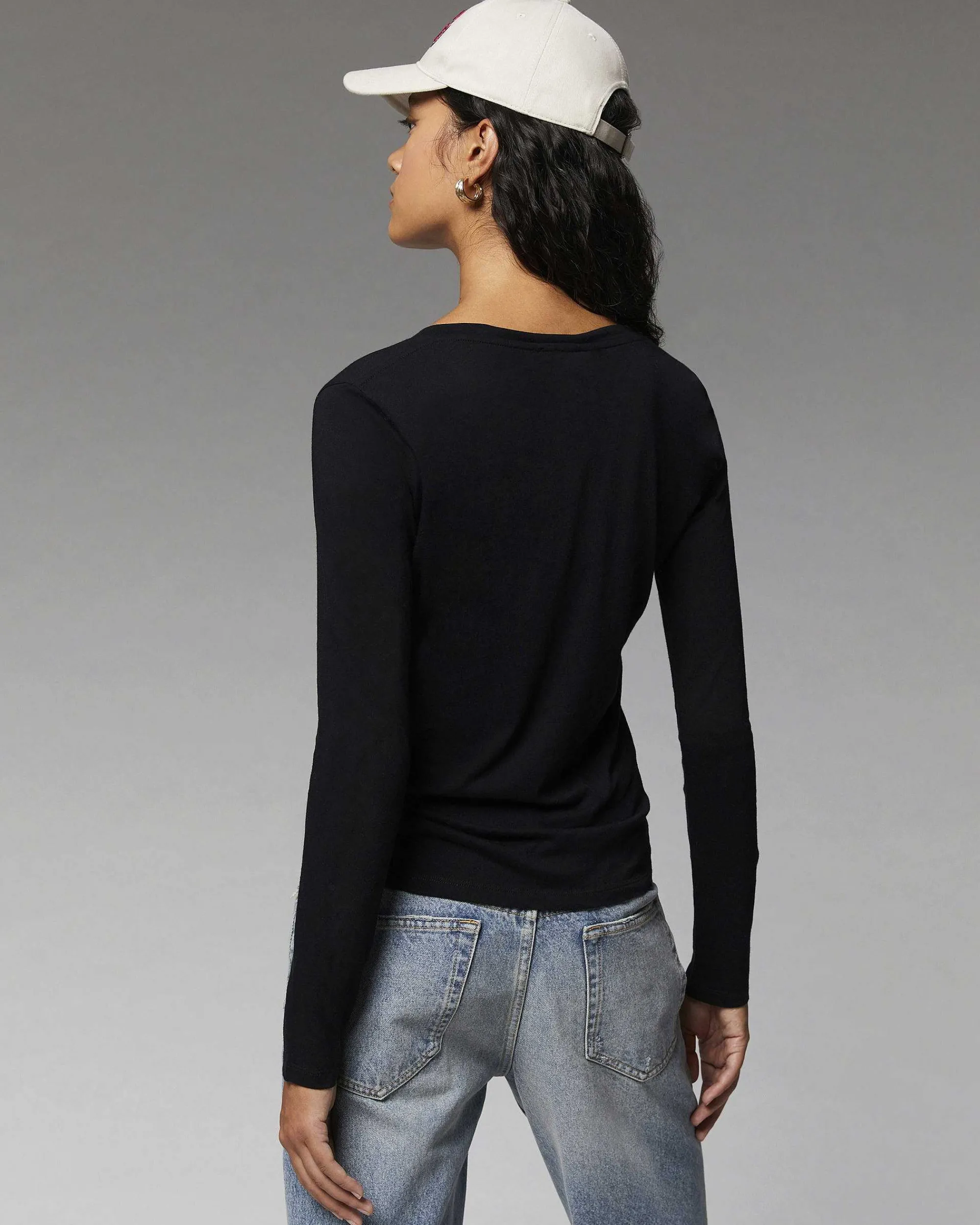 T-Shirt Col V Basique Manches Longues*FROM FUTURE Sale